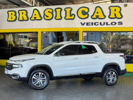 FIAT TORO 2.4 16V MULTIAIR FLEX VOLCANO AT9 FIAT TORO 2.4 16V MULTIAIR FLEX VOLCANO AT9